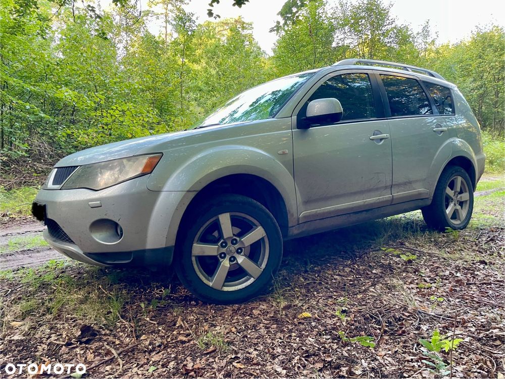 Mitsubishi Outlander 2.0 DID Instyle - 3