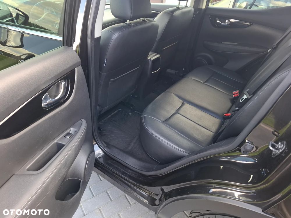 Nissan Qashqai 1.6 dCi Xtronic TEKNA+ - 9