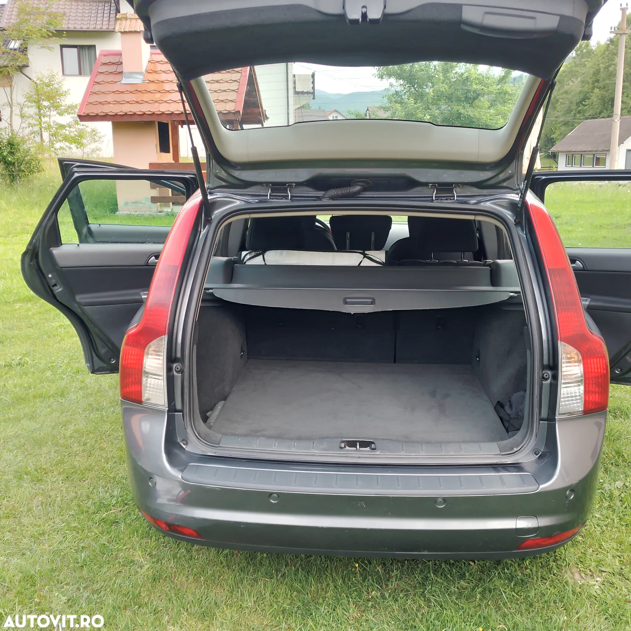 Volvo V50 - 3