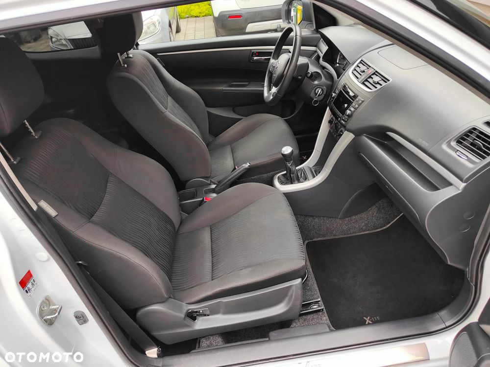Suzuki Swift 1.2 X-ITE - 21