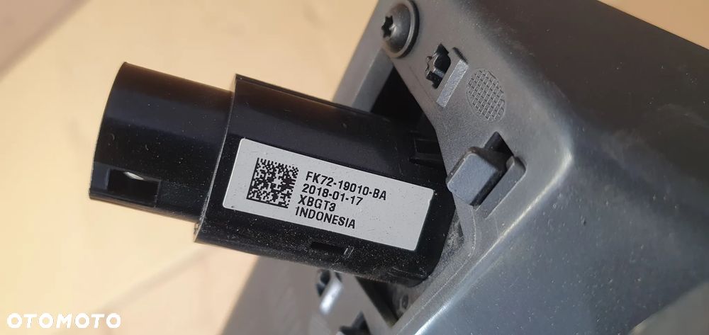 Schowek półka deski konsoli USB Land Rover Discovery Sport L550 FK72-19010-BA - 6