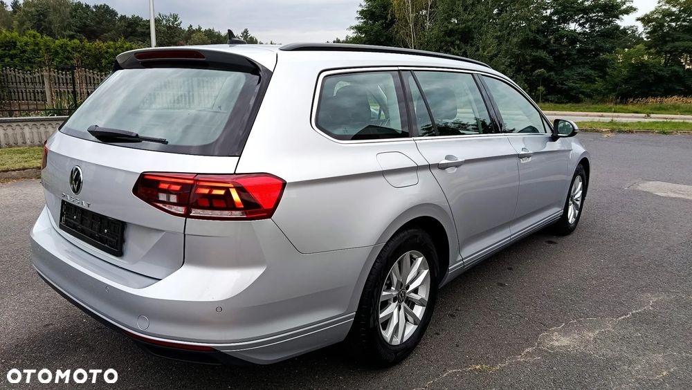 Volkswagen Passat 2.0 TDI SCR DSG - 32