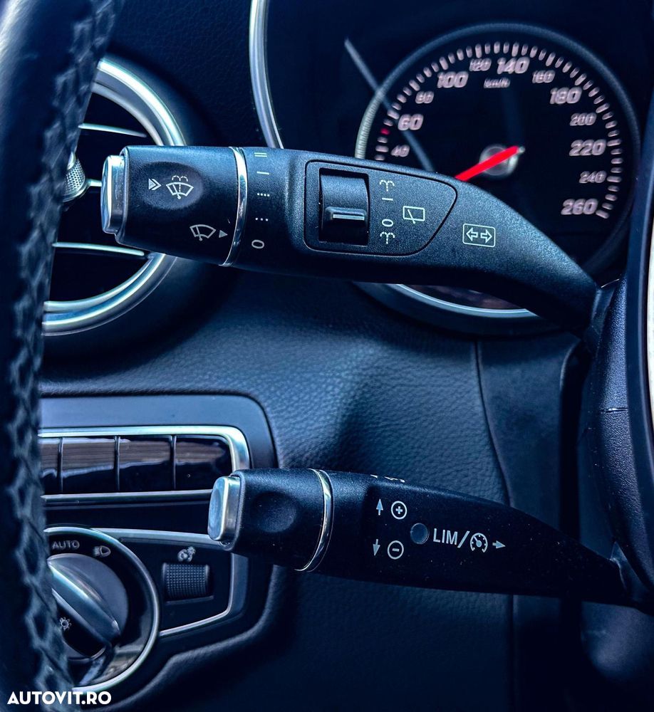 Mercedes-Benz C - 23