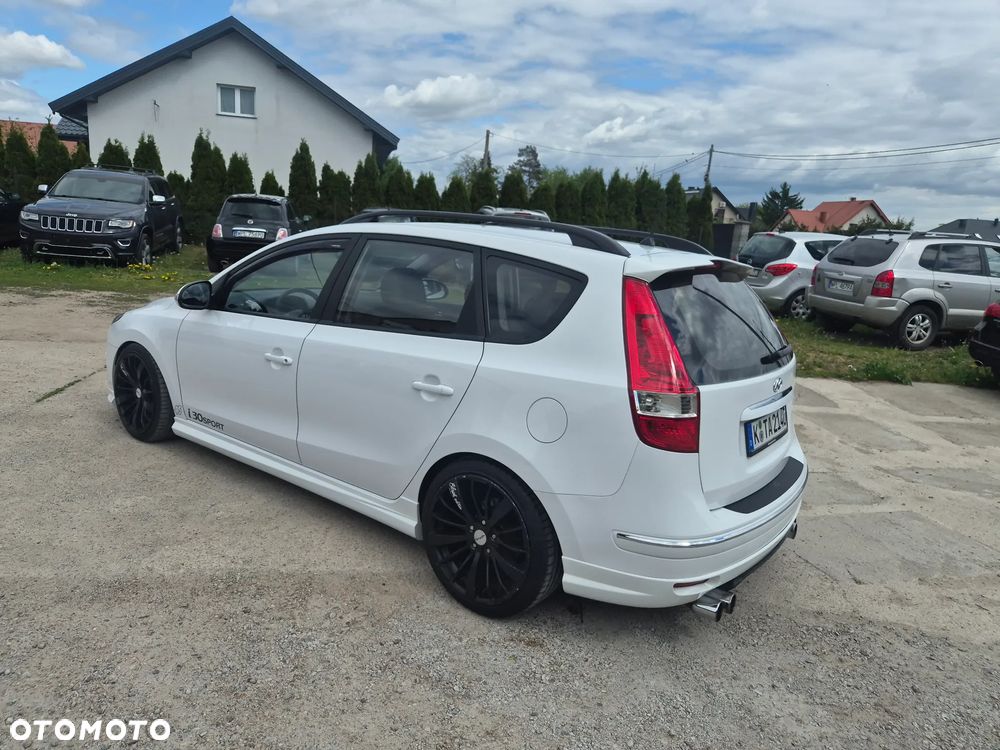 Hyundai i30 i30cw 2.0 CRDi Sport - 29