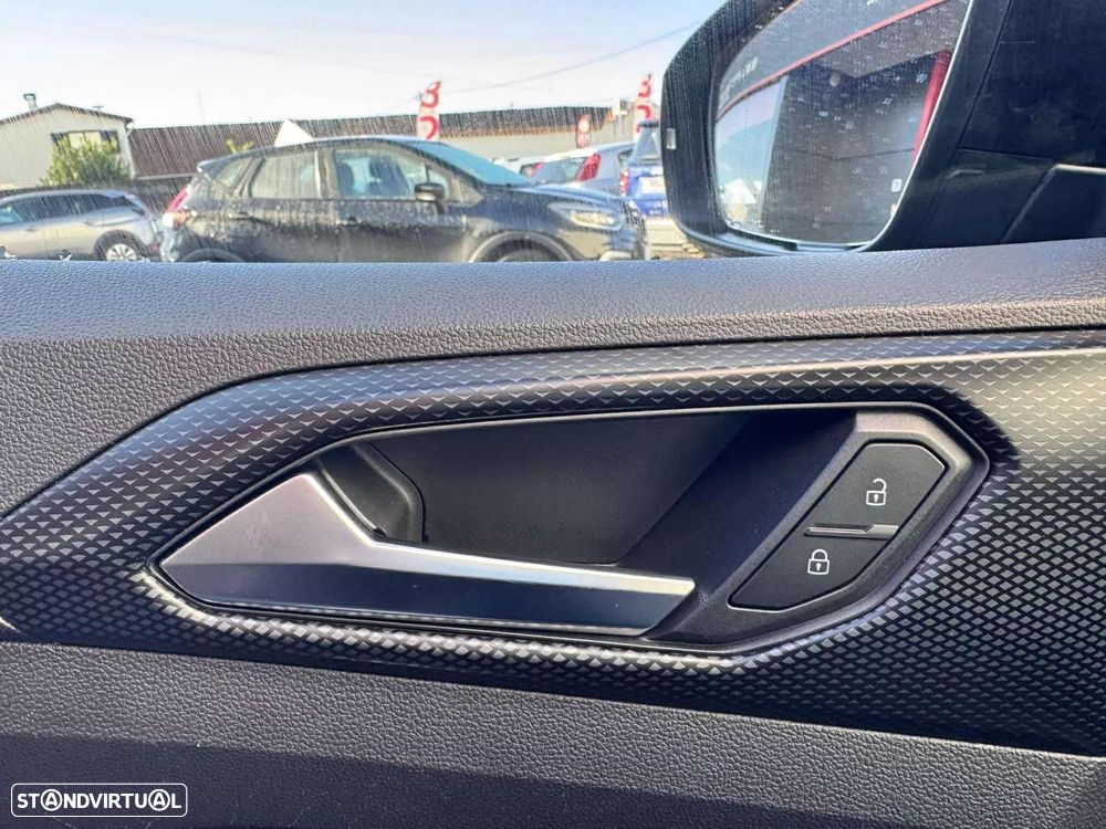 VW T-Cross 1.0 TSI Life - 11