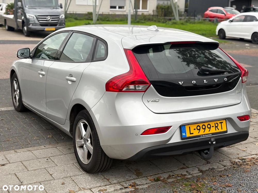 Volvo V40 D2 Kinetic - 32