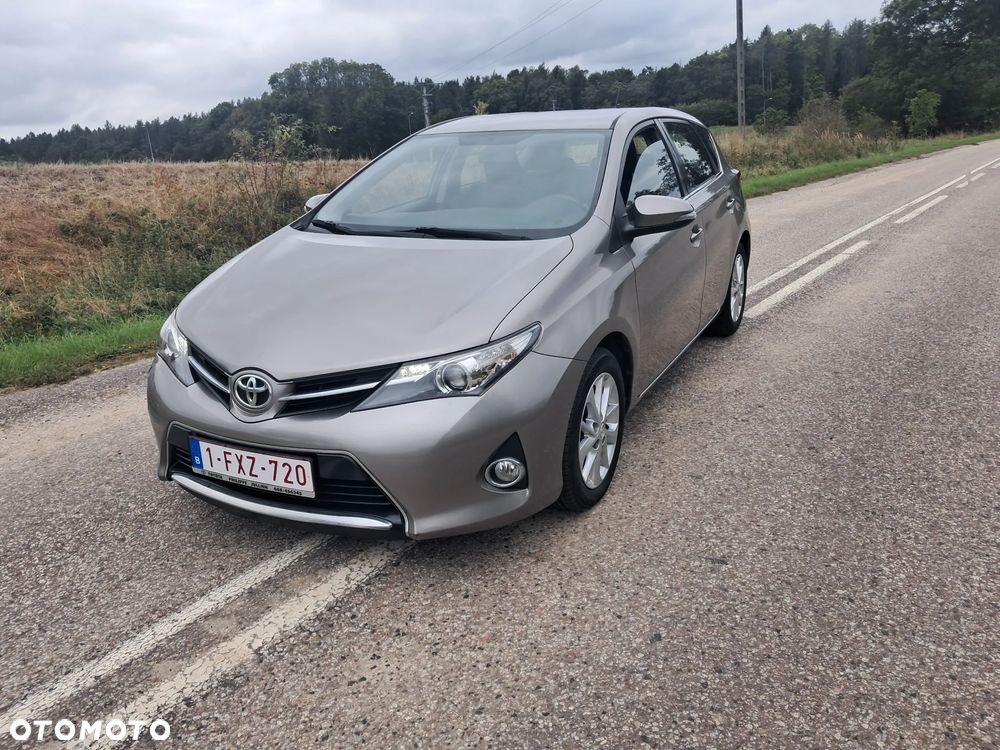 Toyota Auris 1.4 D-4D Active - 12