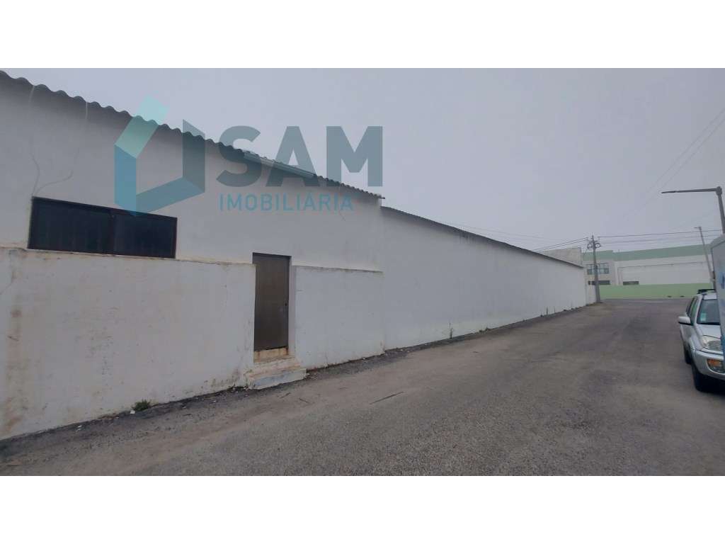 ARMAZÉM INDUSTRIAL COM LOGRADOURO E VISTA MAR, PENICHE - Grande imagem: 3/13