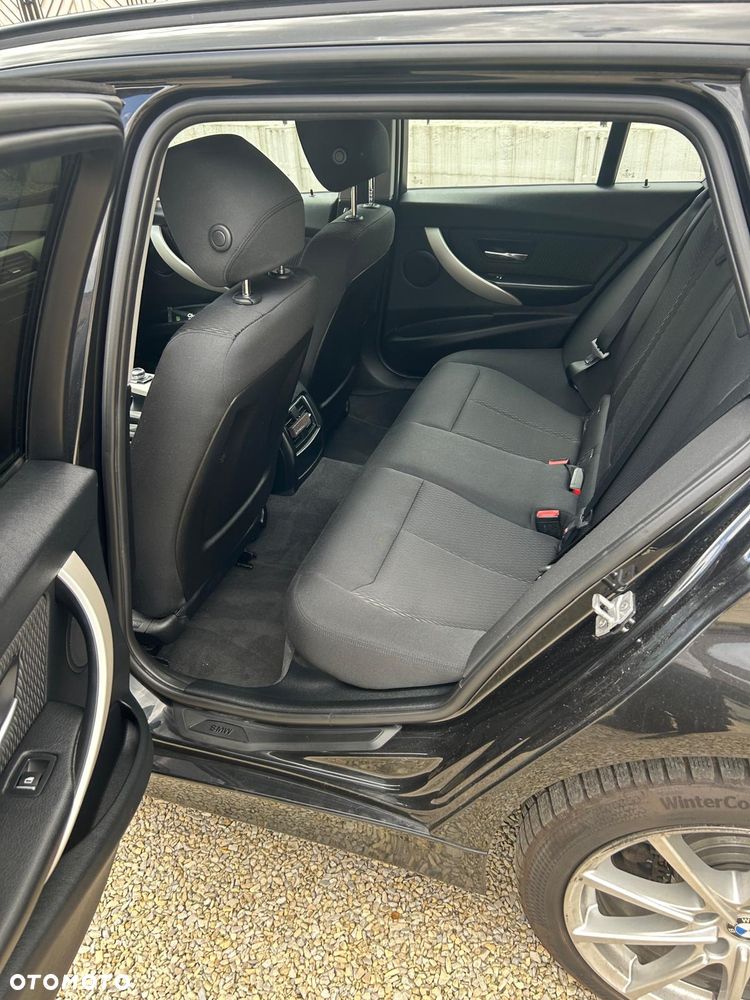 BMW Seria 3 320d - 9