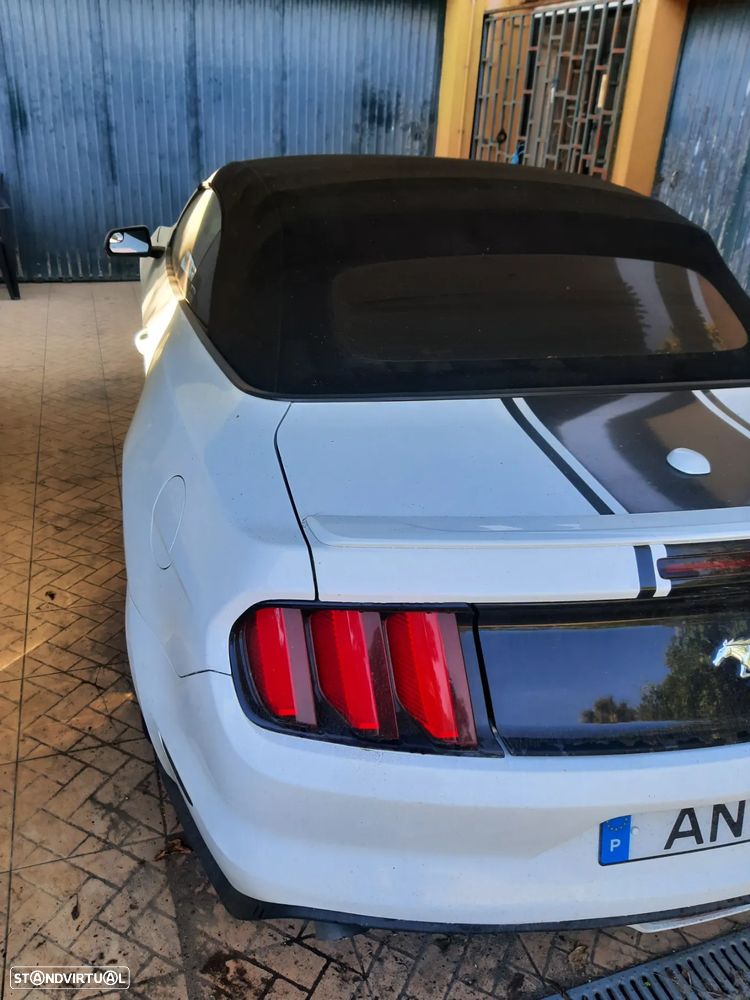Ford Mustang 2.3i EcoBoost Aut. - 10