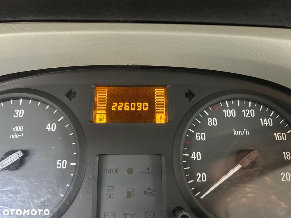 Opel Vivaro L1H1 2.9t - 12