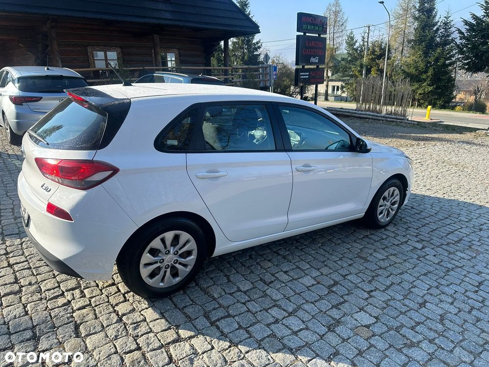Hyundai i30 1.4 Classic + - 3