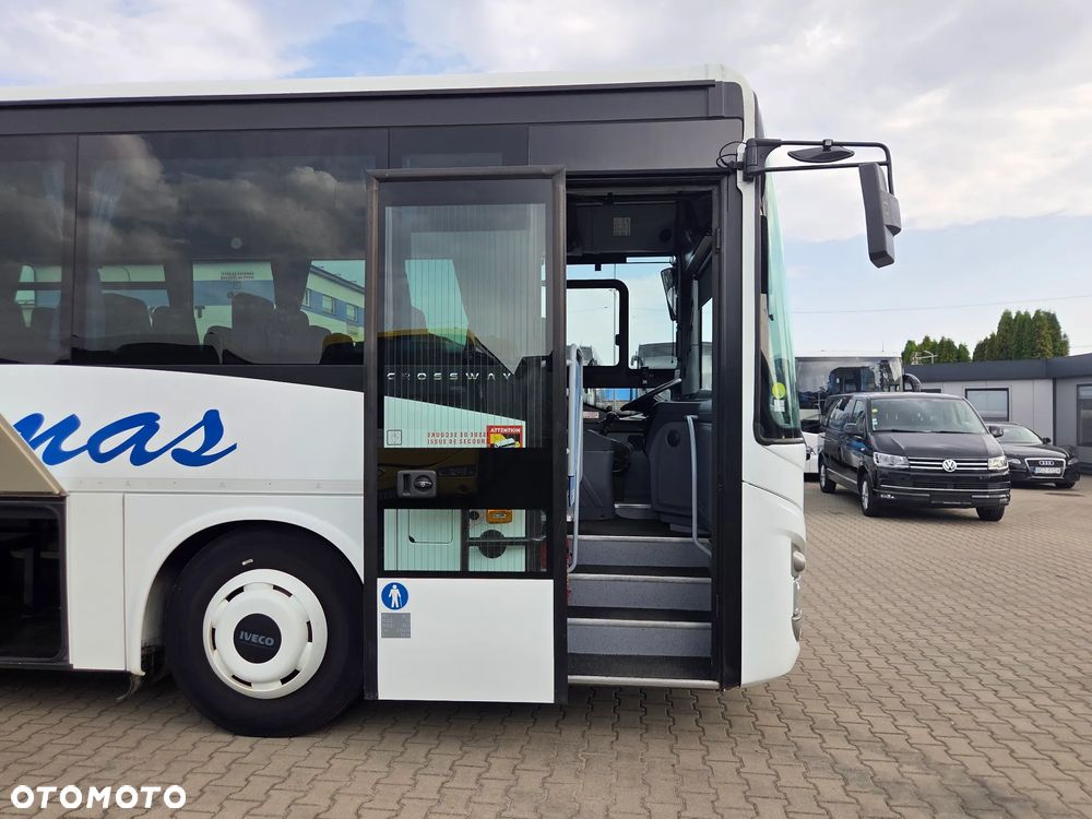 Iveco CROSSWAY/ SPROWADZONY/ 186 000 KM / MANUAL/ 64 MIEJSCA + STOJĄCE - 21