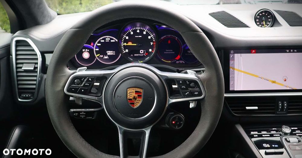 Porsche Cayenne - 22