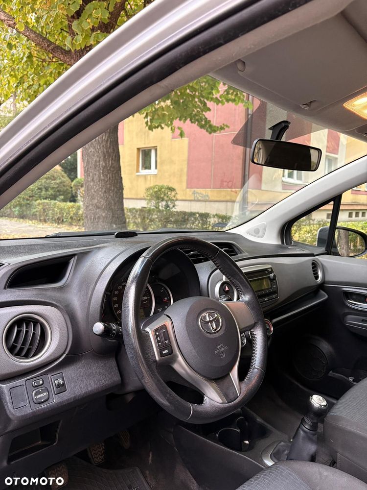Toyota Yaris 1.0 Life - 14