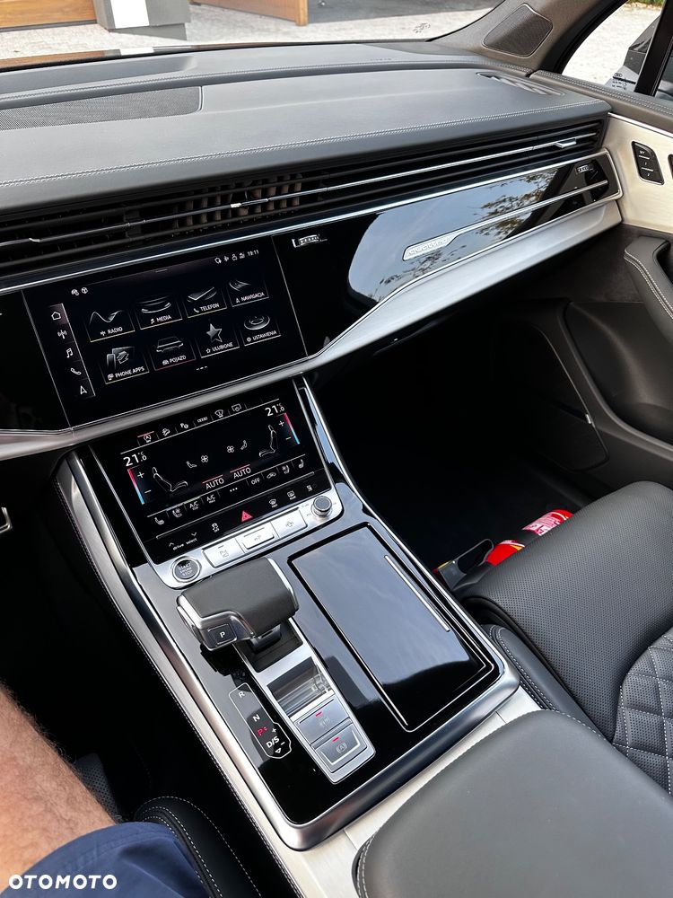 Audi Q7 - 24