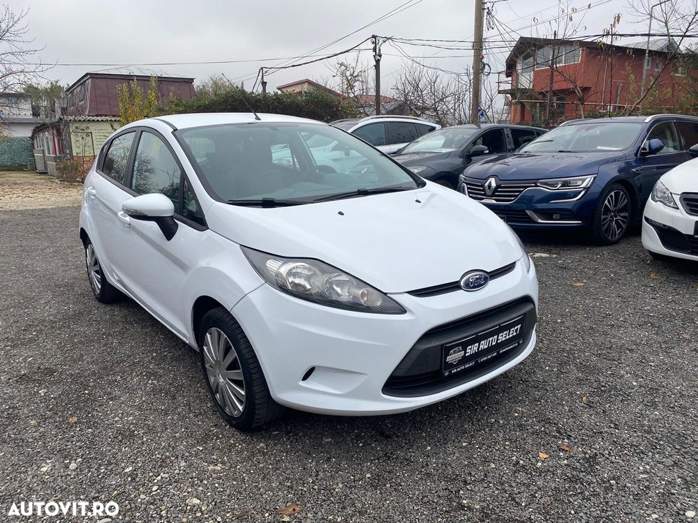Ford Fiesta 1.25i Ambiente - 12