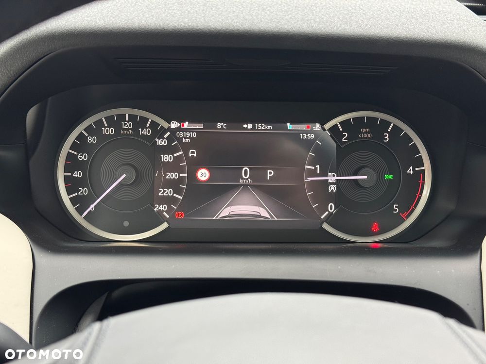 Land Rover Discovery Sport - 24