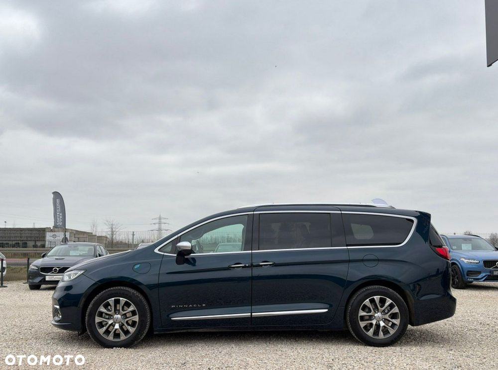 Chrysler Pacifica - 7