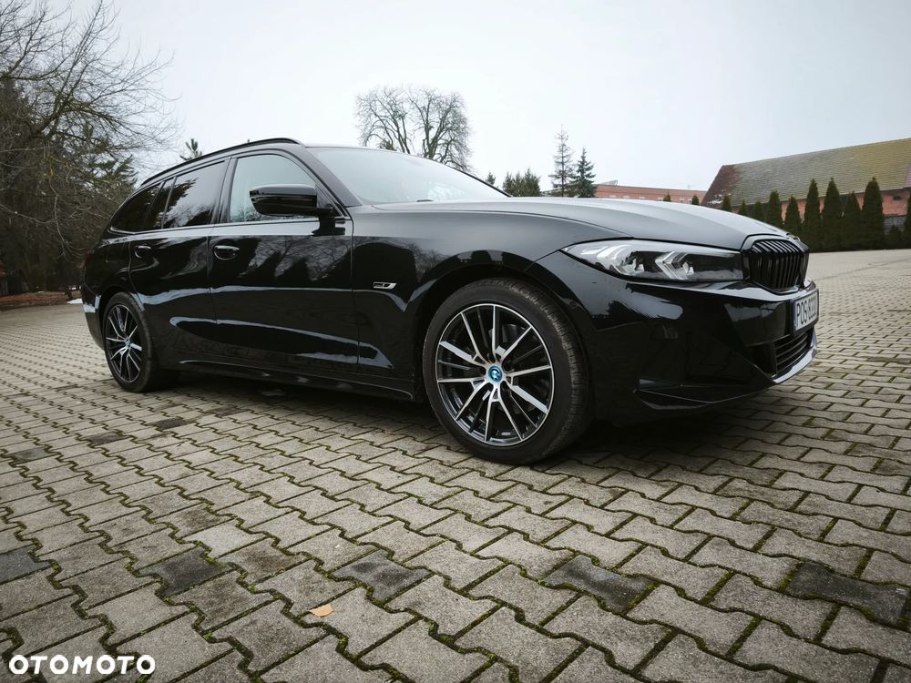 BMW Seria 3 330e Luxury Line - 2