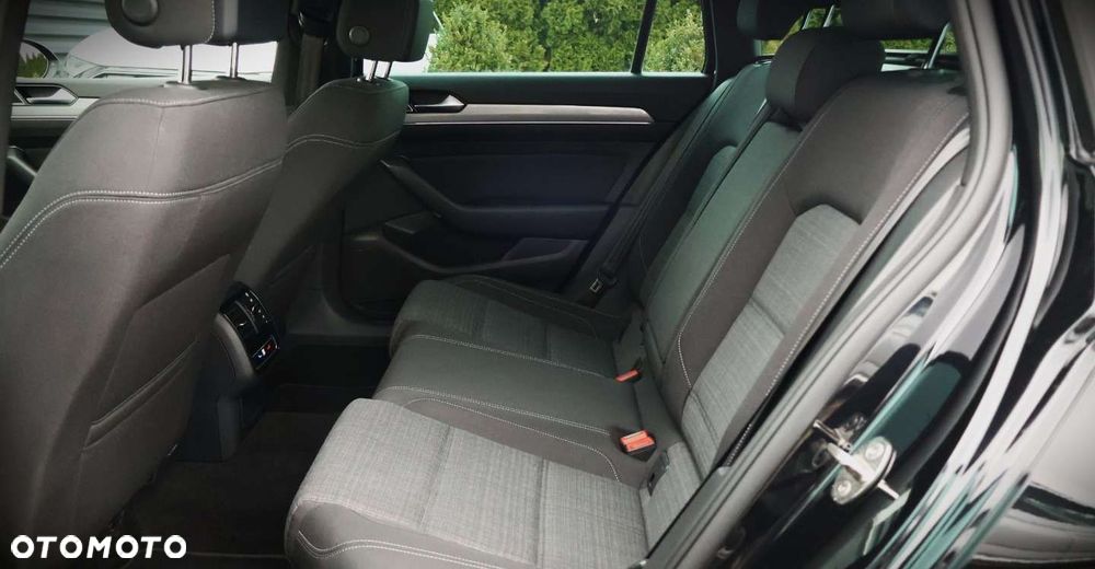 Volkswagen Passat Variant - 15