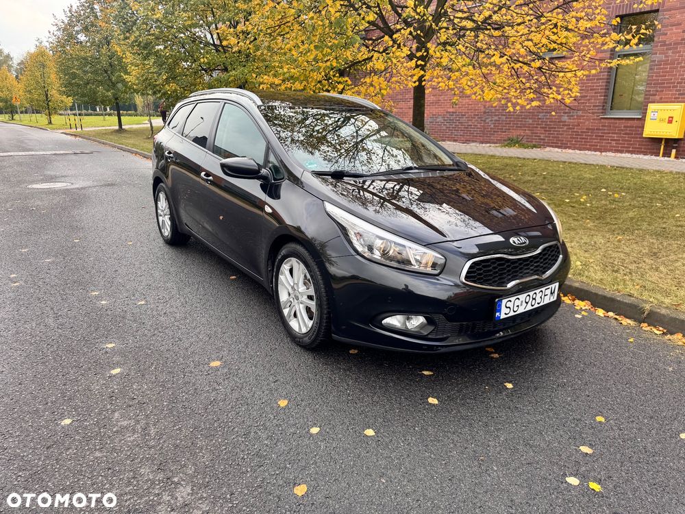 Kia Ceed 1.6 GDI Fifa World Cup Edition - 5