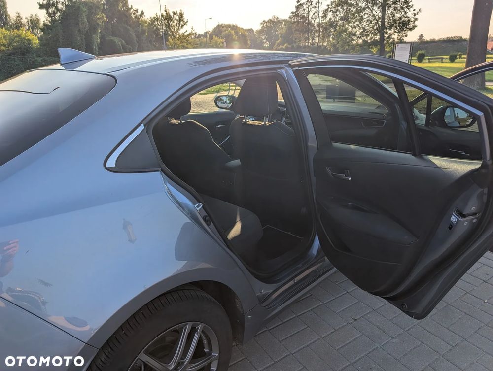 Toyota Corolla 1.8 Hybrid Comfort - 15