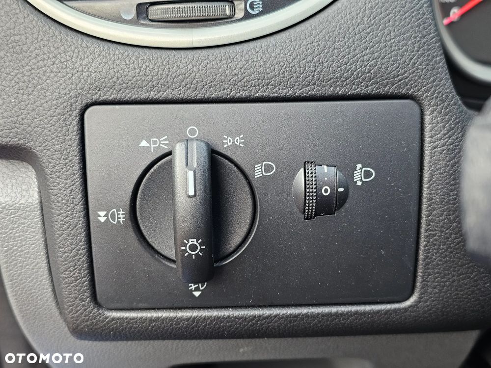Ford Focus - 25