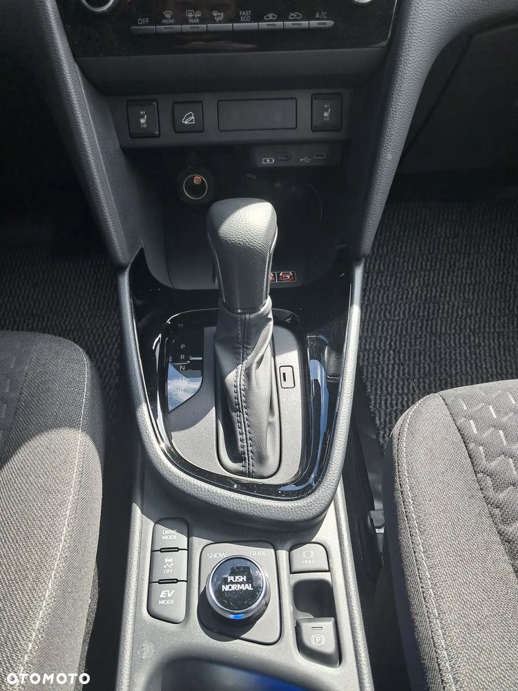 Toyota Yaris Cross - 14