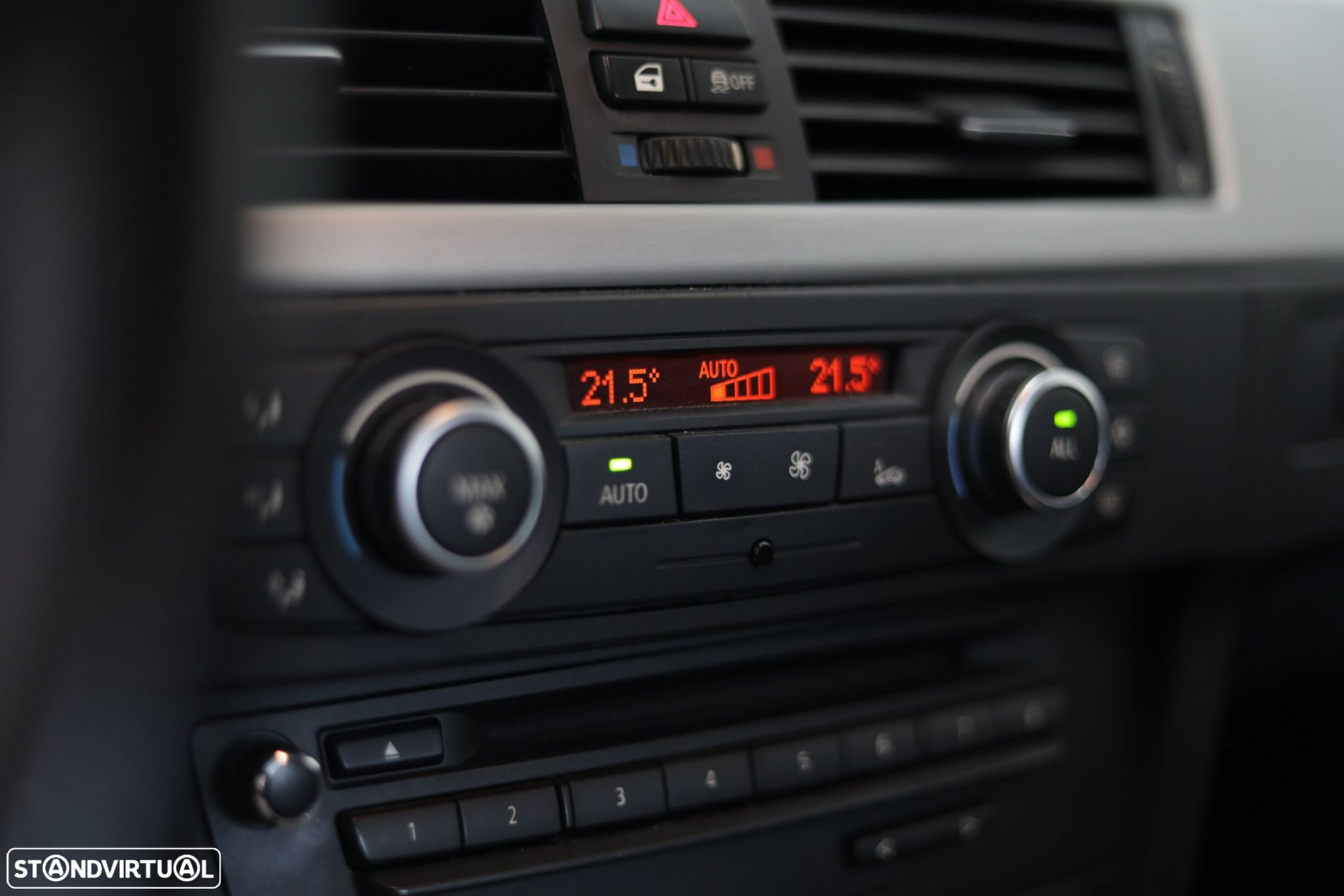 BMW 318 d Navigation - 11