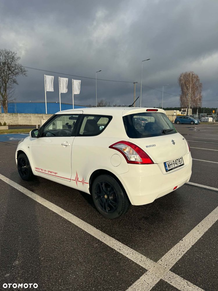 Suzuki Swift 1.2 - 8