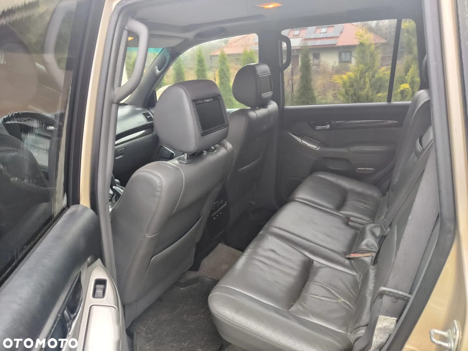 Toyota Land Cruiser - 9