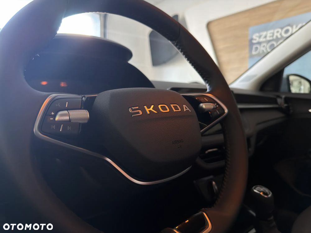 Skoda Fabia 1.0 TSI Drive - 22