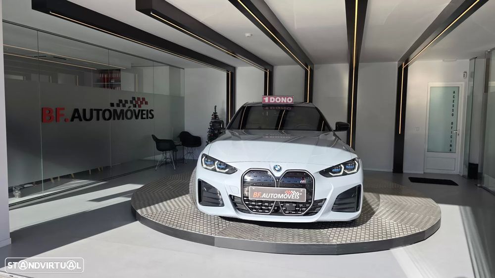 BMW i4 eDrive40 Pack Desportivo M - 9