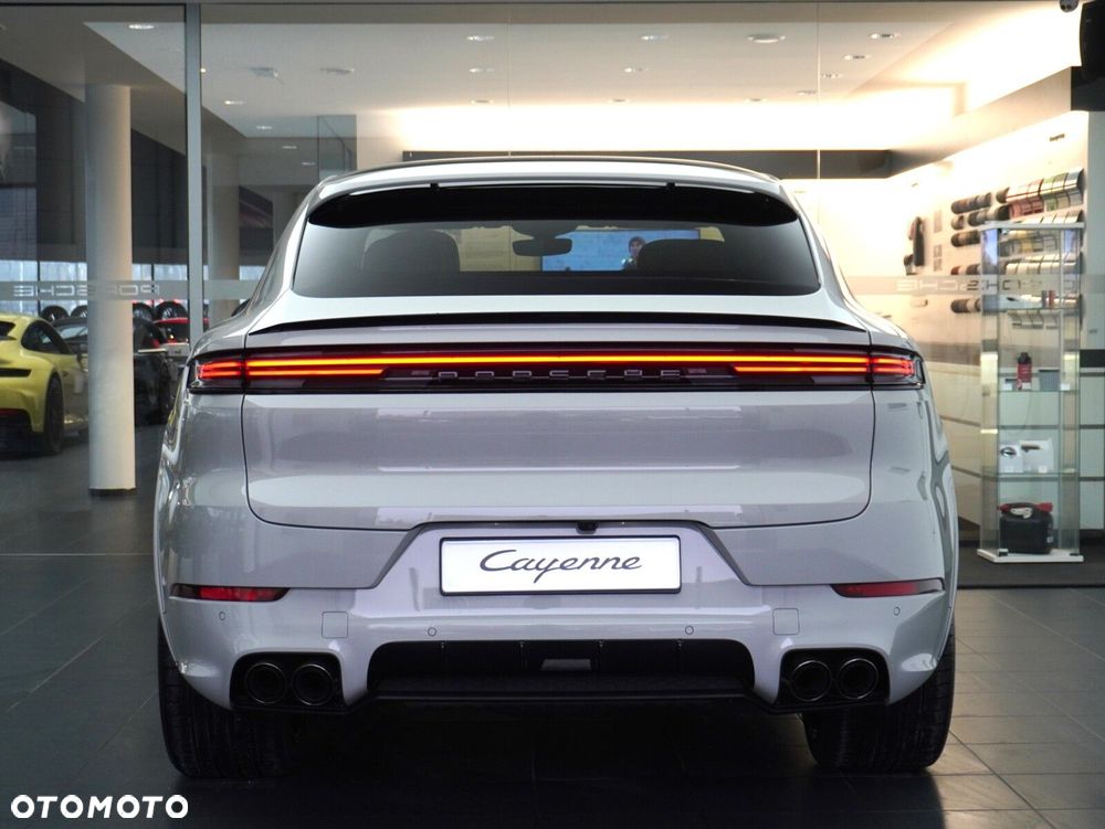 Porsche Cayenne - 16