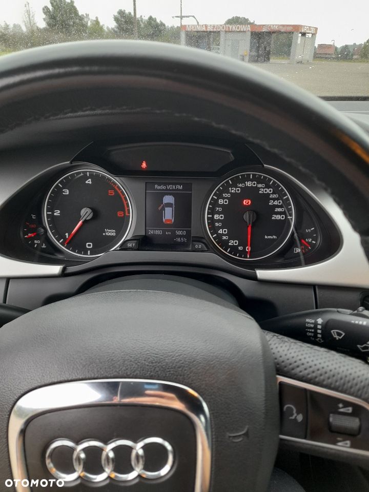 Audi A4 Avant - 4