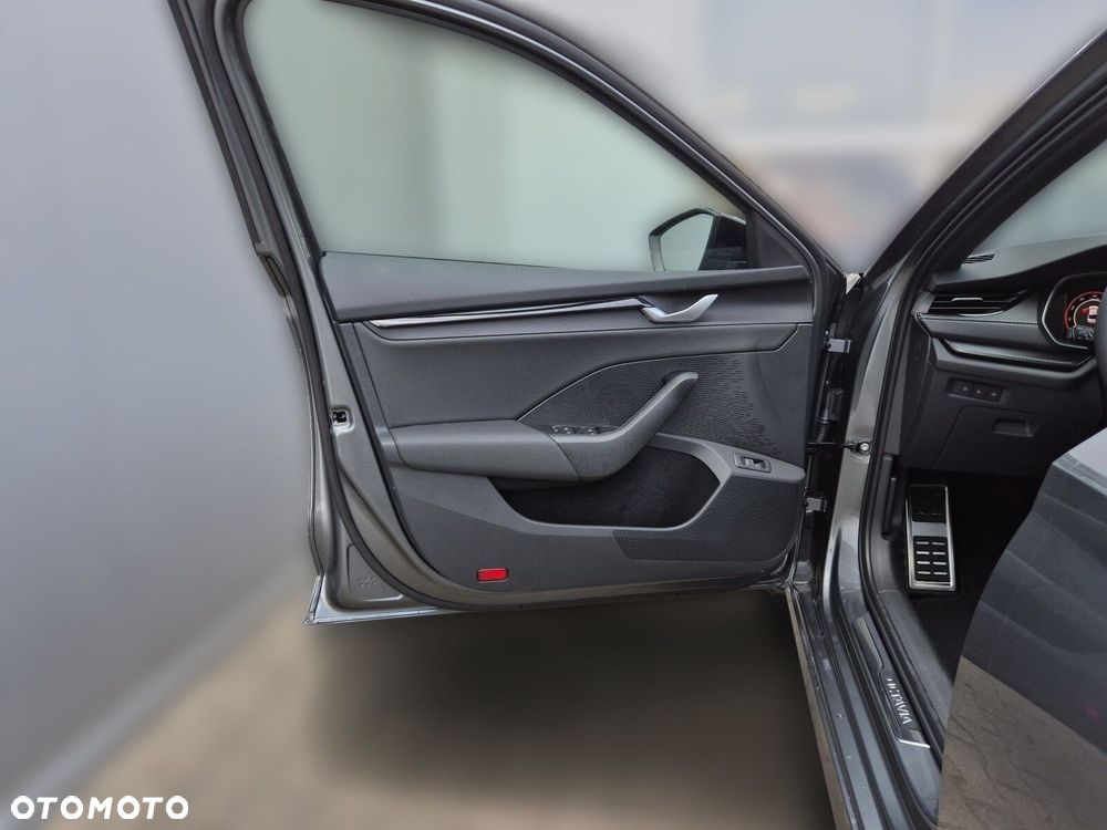 Skoda Octavia 2.0 TSI Sportline 4x4 DSG - 18