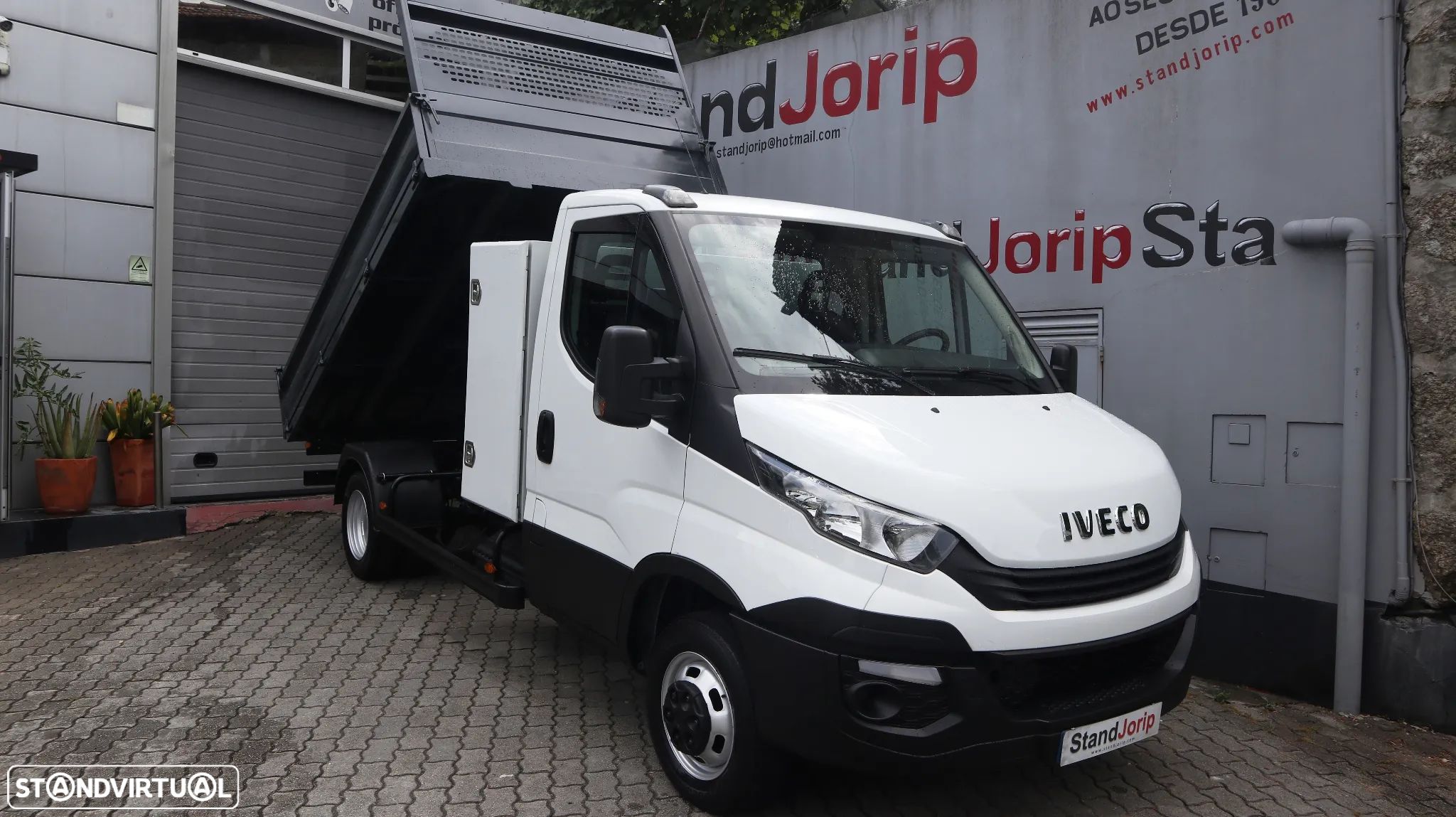 Iveco Daily 3.0 35C15 Basculante - 1