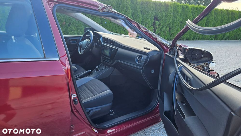 Toyota Auris Hybrid 135 Prestige - 13
