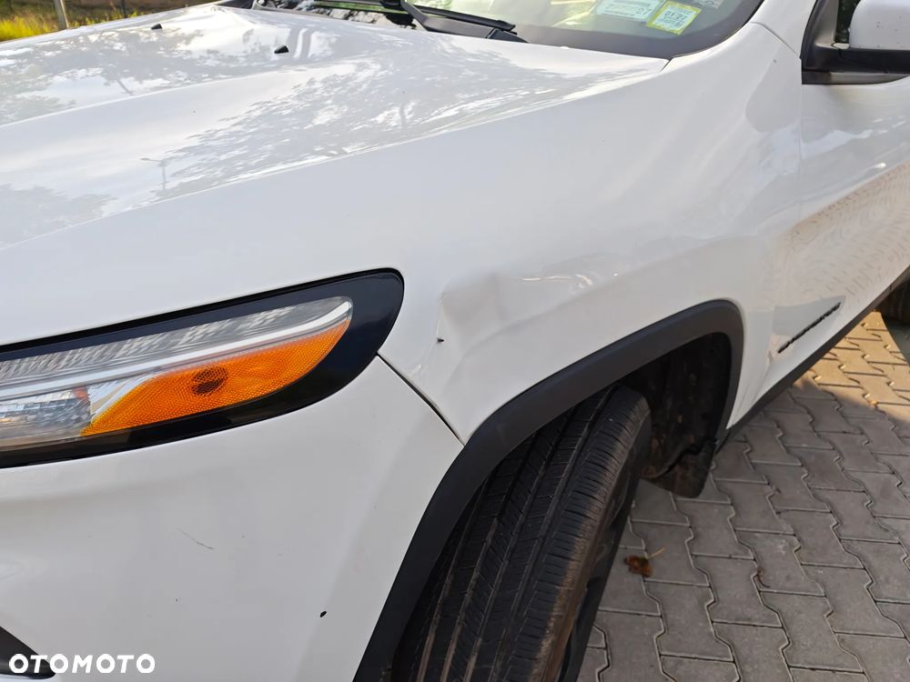 Jeep Cherokee - 17
