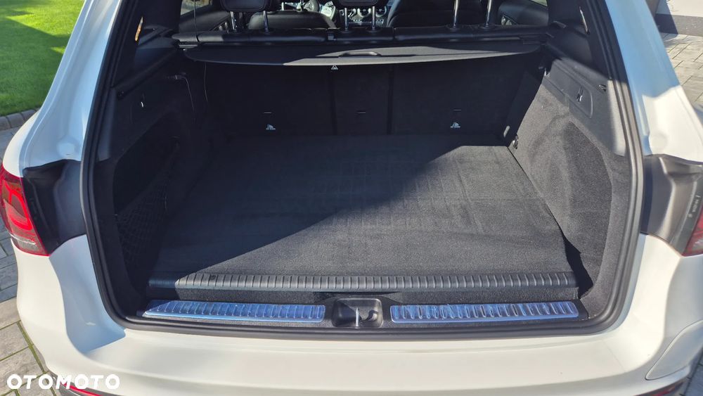 Mercedes-Benz GLC 300 e 4-Matic Business Edition - 17