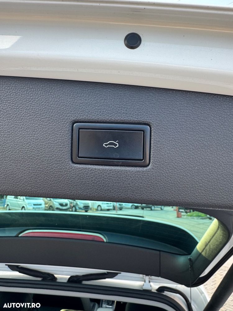 Volkswagen Tiguan 2.0 TDI SCR 4MOTION (BlueMotion Techn.) DSG Highline - 11