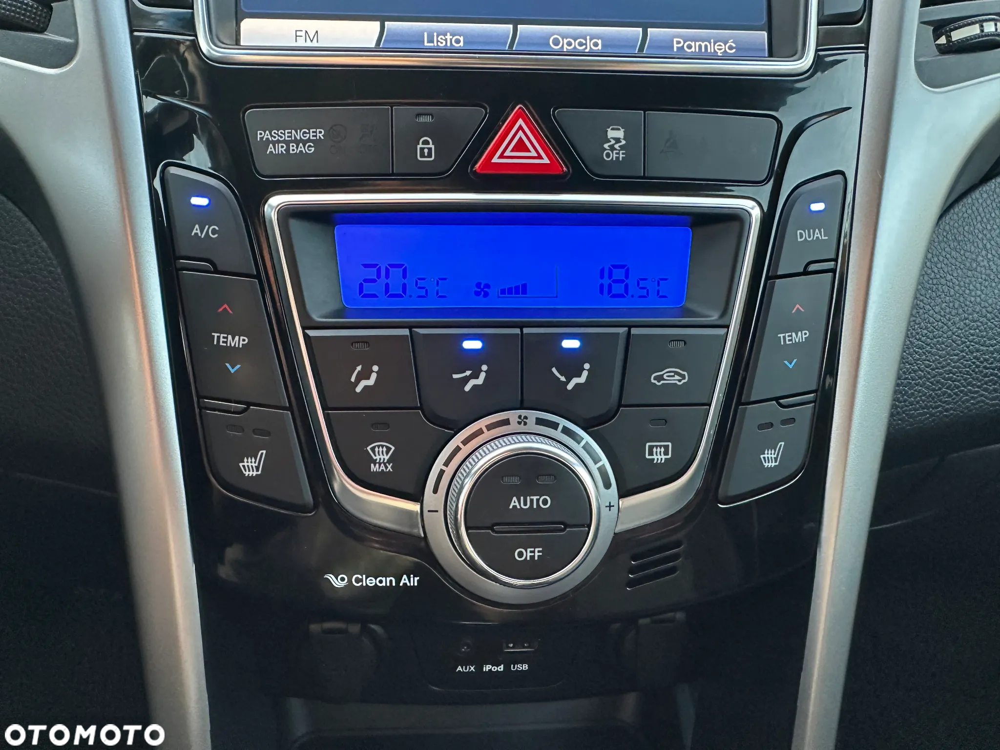 Hyundai i30 i30cw 1.6 Fifa World Cup Edition - 22