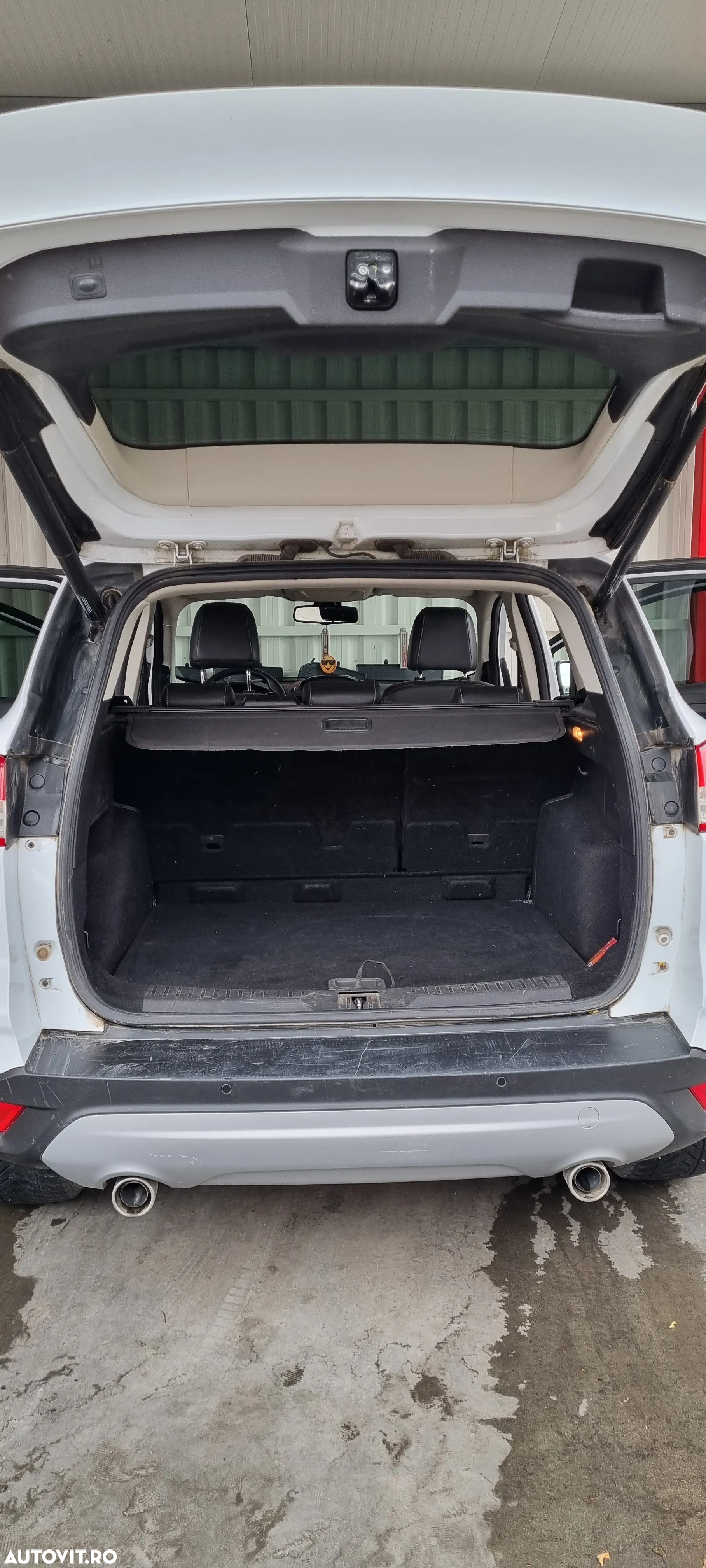 Ford Kuga 2.0 TDCi 4WD Powershift Titanium - 16