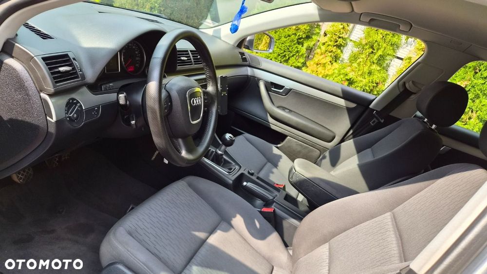 Audi A4 Avant 1.8 T - 13
