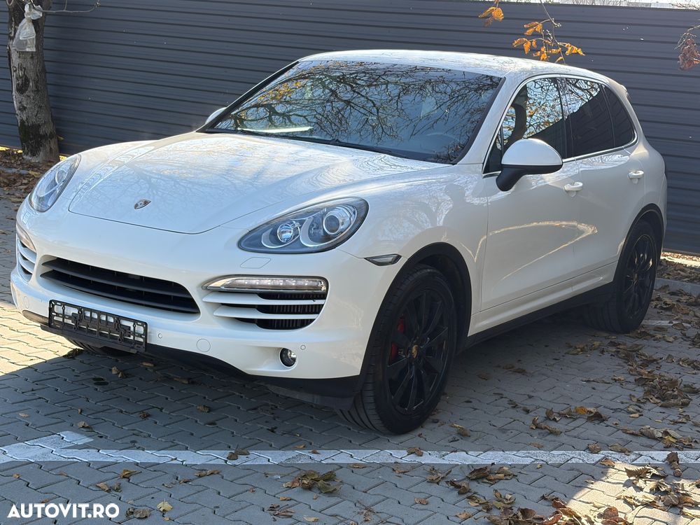 Porsche Cayenne 3.0 L V6 - 6