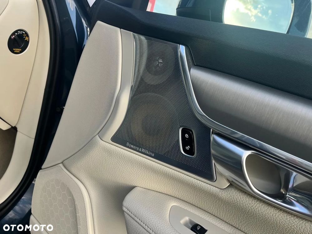 Volvo V90 Cross Country D5 SCR AWD Pro - 22