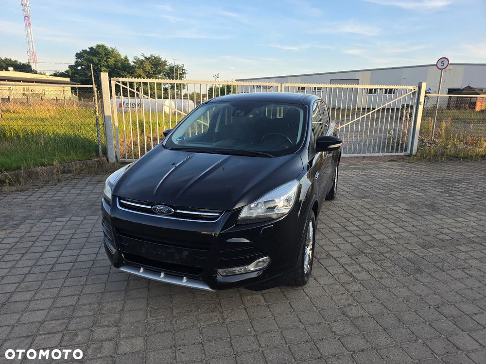 Ford Kuga 2.0 TDCi 2x4 Titanium - 2