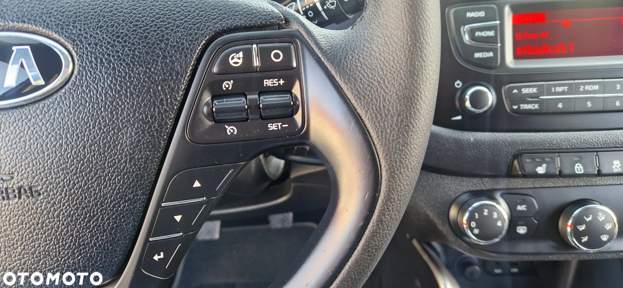 Kia Ceed 1.4 CVVT Dream-Team Edition - 15
