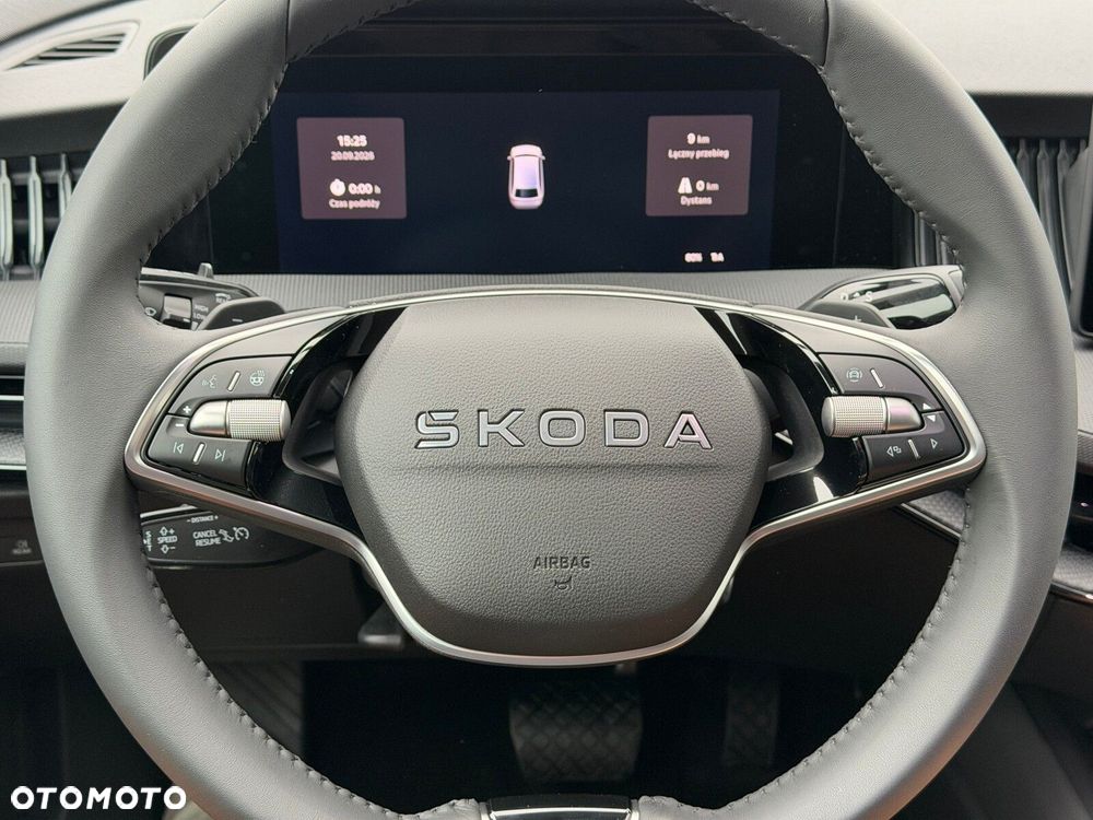 Skoda Superb 2.0 TDI SCR Essence DSG - 12